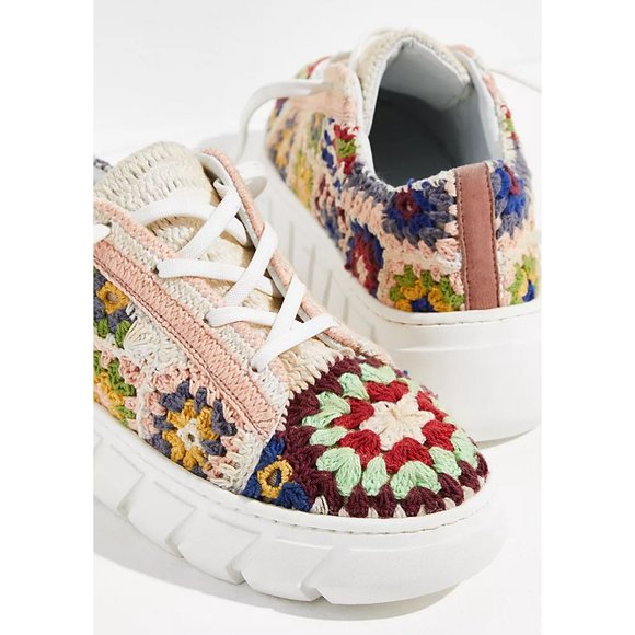 🎉LAST CHANCE🎉 FREE PEOPLE Catch Me If You Can Crochet Sneakers / Multi - Picture 5 of 16